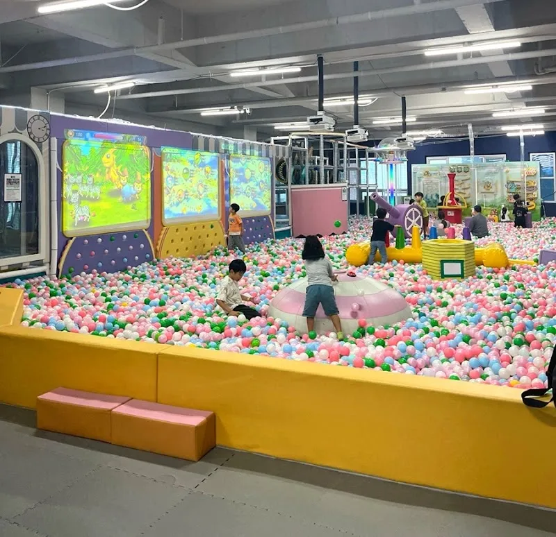 몬스터파크 indoor playground in Busan, BSN