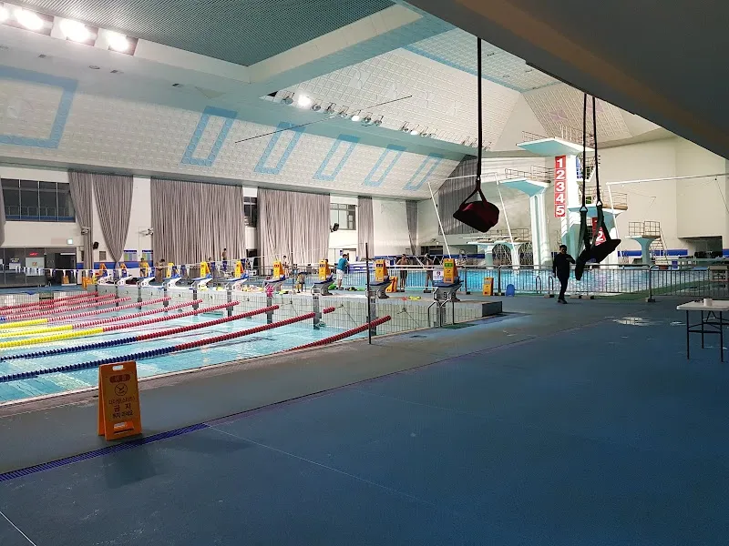 부산사직 실내수영장 swimming pool in Busanjin-gu, Busan