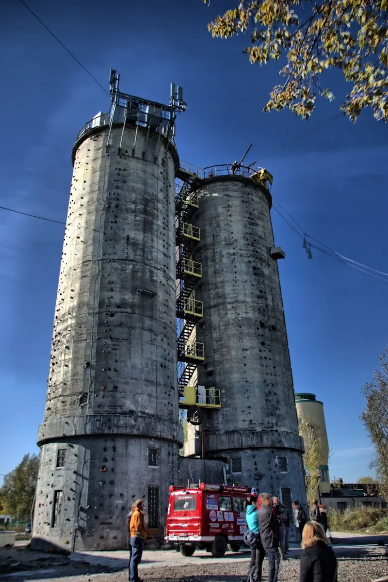 2Wieże adventure sports center in Warsaw, MZ