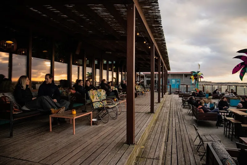 Aan Zee Beachfront Cafe cafe in Velsen, NH