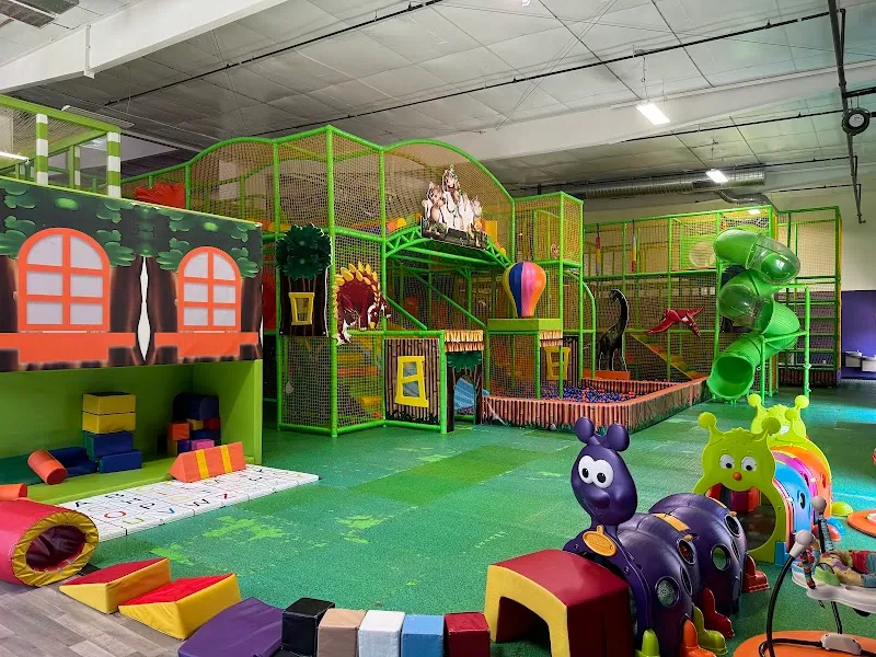 Altitude Trampoline Park Birmingham Amusement Park in Pelham, Alabama amusement center in Pelham, AL