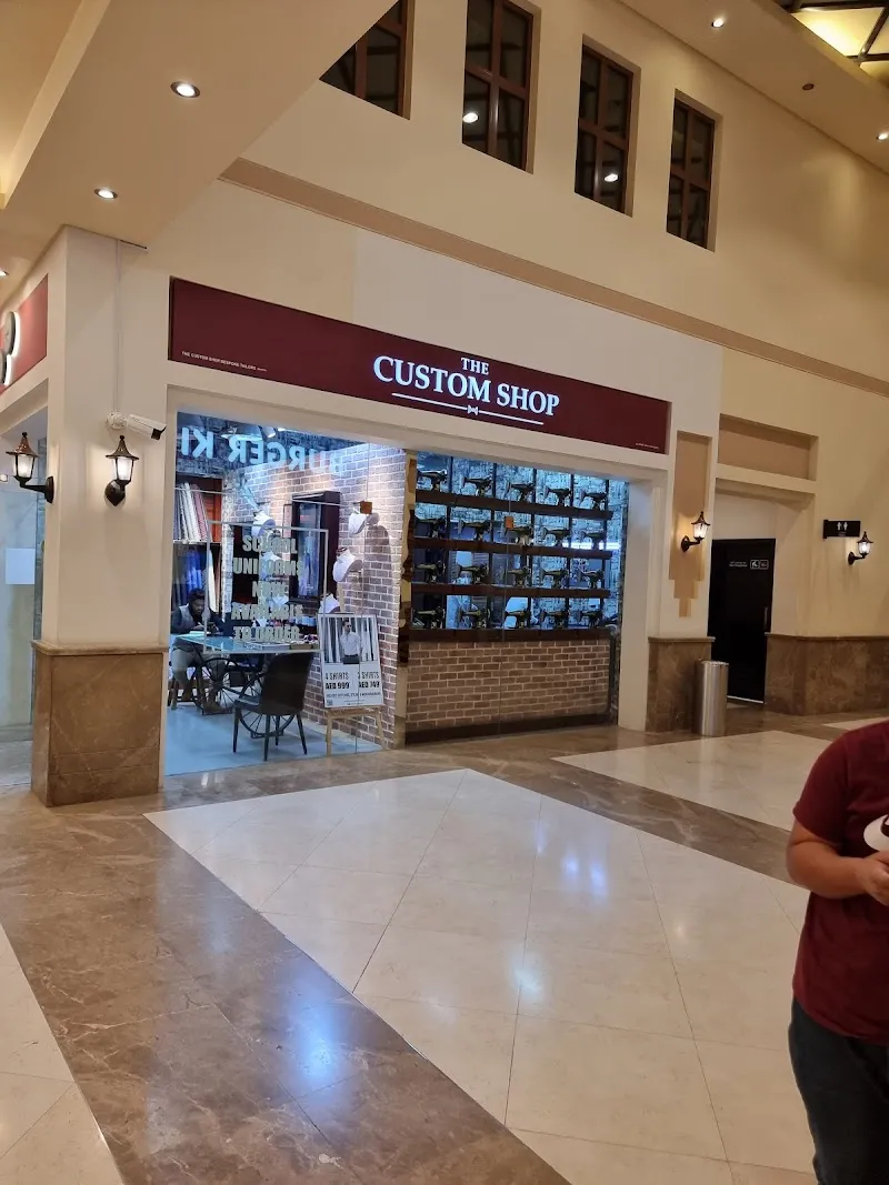 Arabian Ranches Retail Mall shopping mall in Arabian Ranches, Dubai