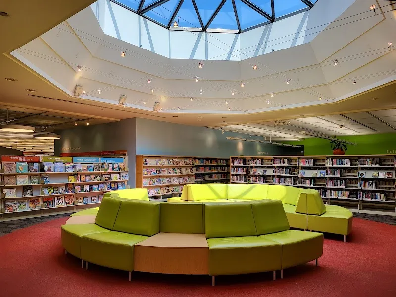 Arlington Heights Memorial Library library in Arlington Heights, IL