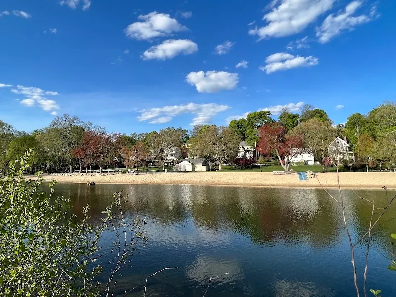 Arlington Reservoir park in Arlington, MA