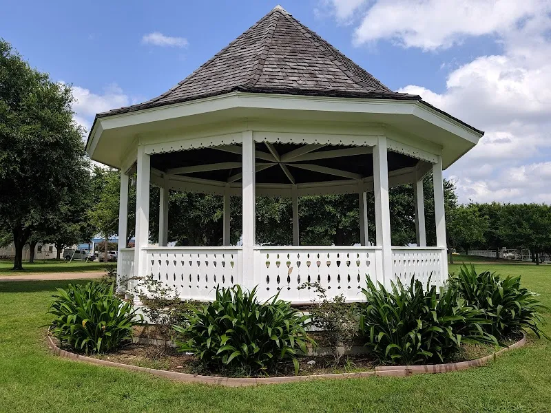 Armstrong Park park in Highland Park, TX