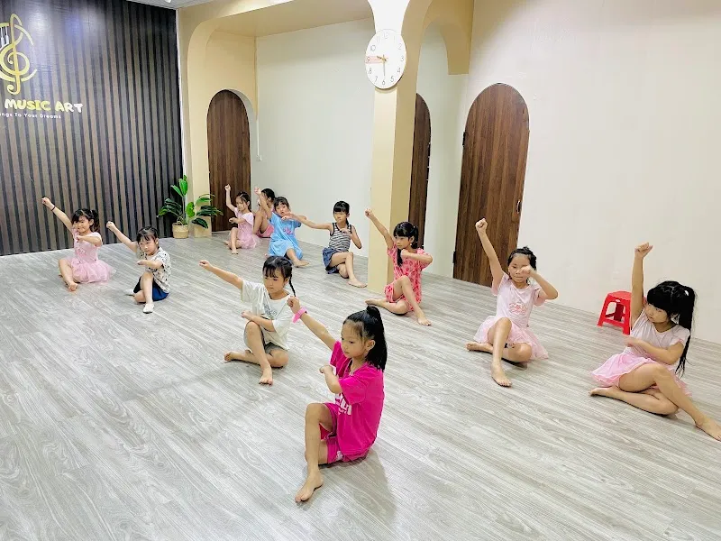 Art & Craft Workshop - Đông Anh Cultural Center attraction in Đông Anh, HN