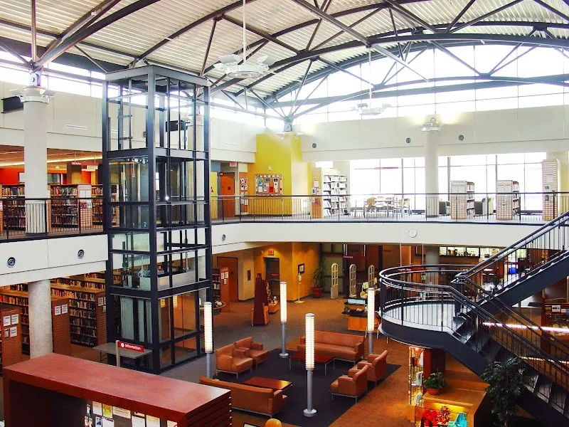 Aurora Public Library library in Aurora, ON