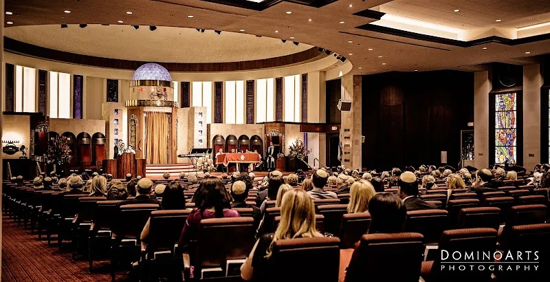 Aventura Turnberry Jewish Center & Tauber Academy synagogue in Aventura, FL