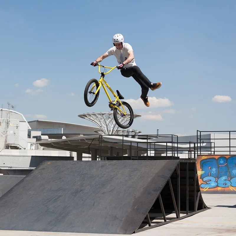 Bedfordview Skate Park recreation center in Bedfordview, GP