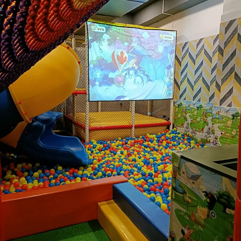 Beezilla indoor playground in Malad, MH