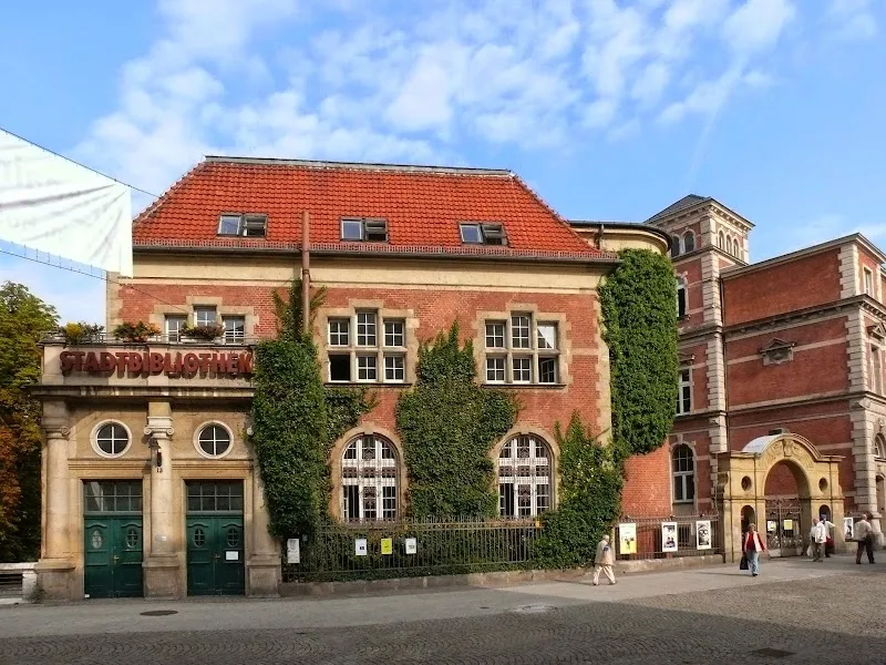 Bezirkszentralbibliothek Spandau library in Spandau, BE