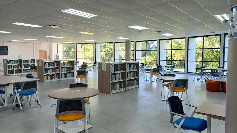 Biblioteca Pública de Carolina library in Carolina, PR