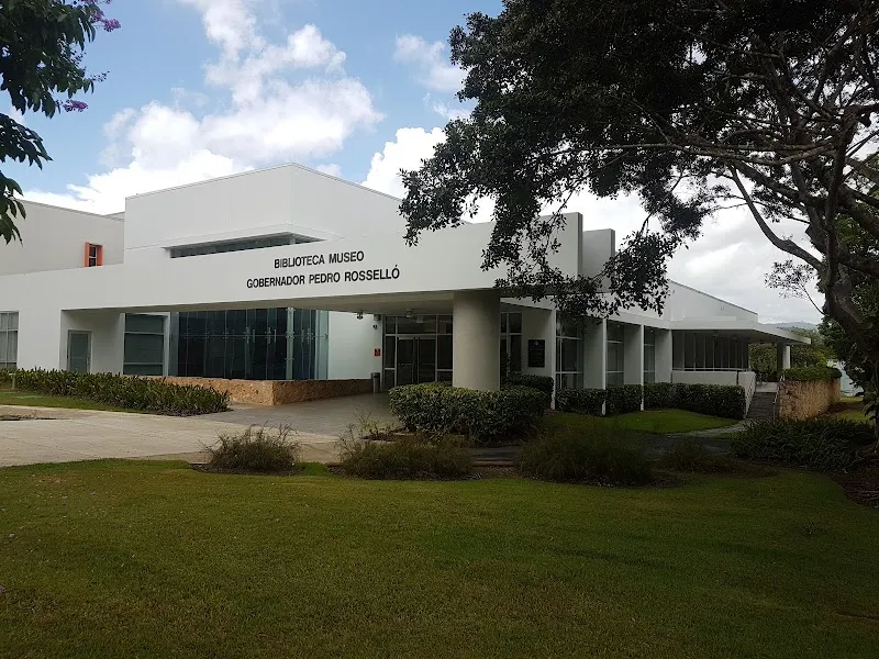 Biblioteca Pública de Gurabo library in Gurabo, PR