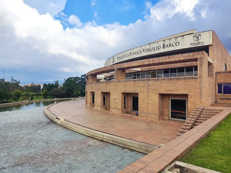 Biblioteca Pública Virgilio Barco library in Teusaquillo, CD