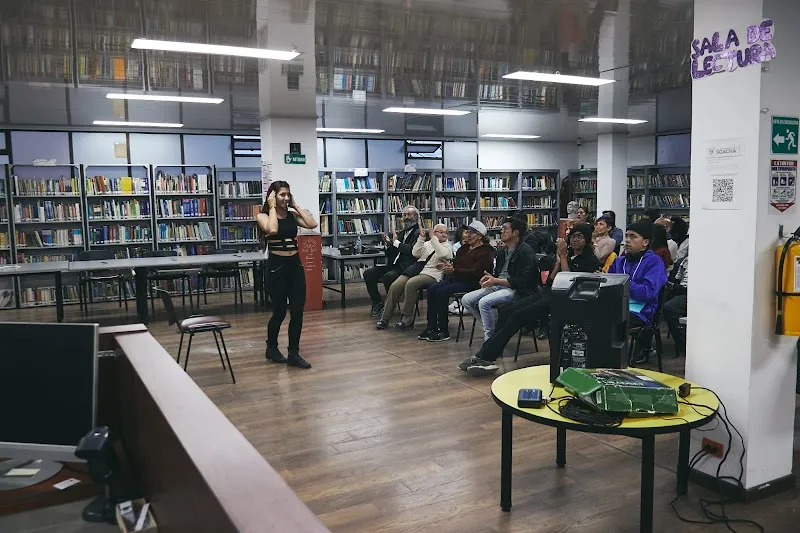 Biblioteca Publica Municipal De Soacha Joaquín Piñeros Corpas library in Soacha, CD