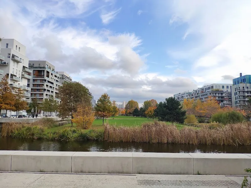 Billancourt Park park in Boulogne-Billancourt, IDF