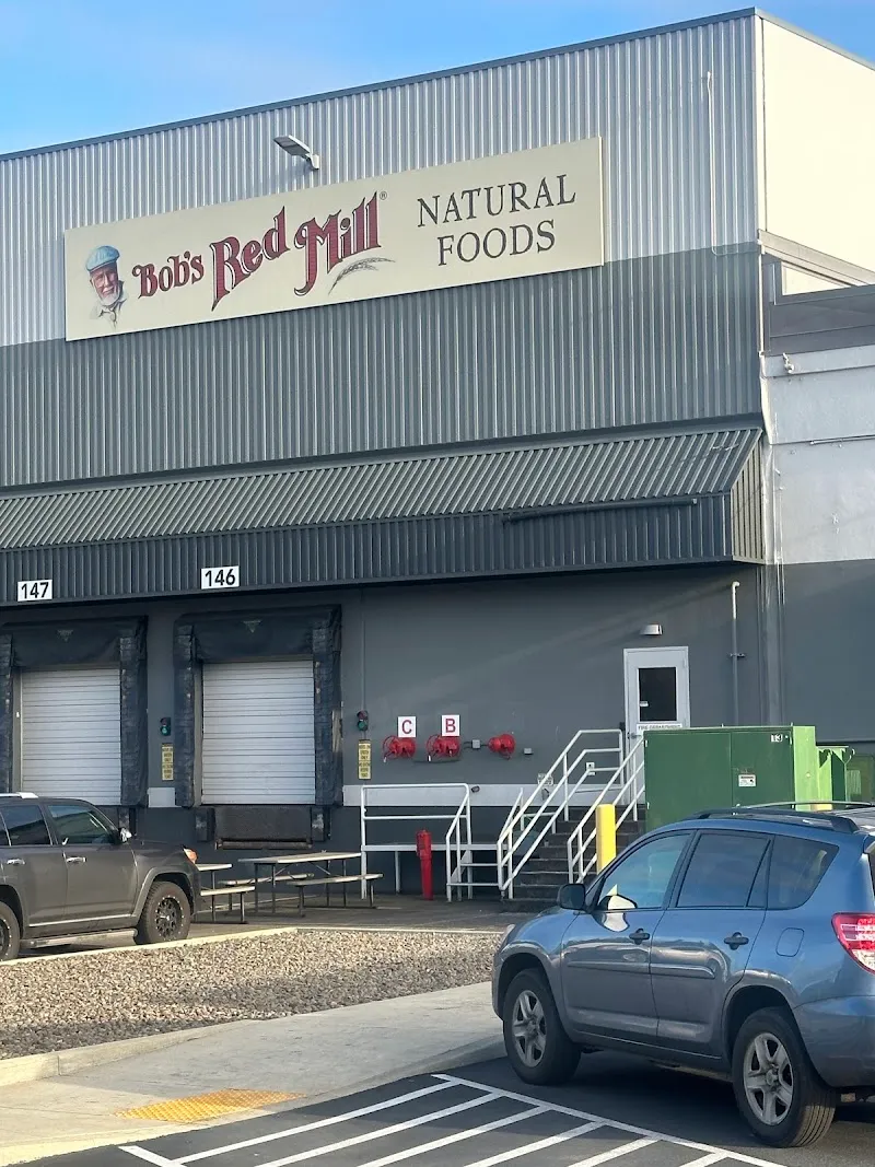 Bob's Red Mill Whole Grain Store attraction in Woodstock, OR