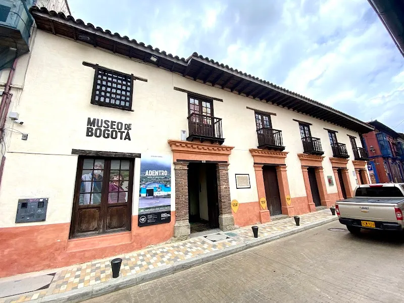 Bogotá Museum - Casa Sámano art museum in Usaquén, CD