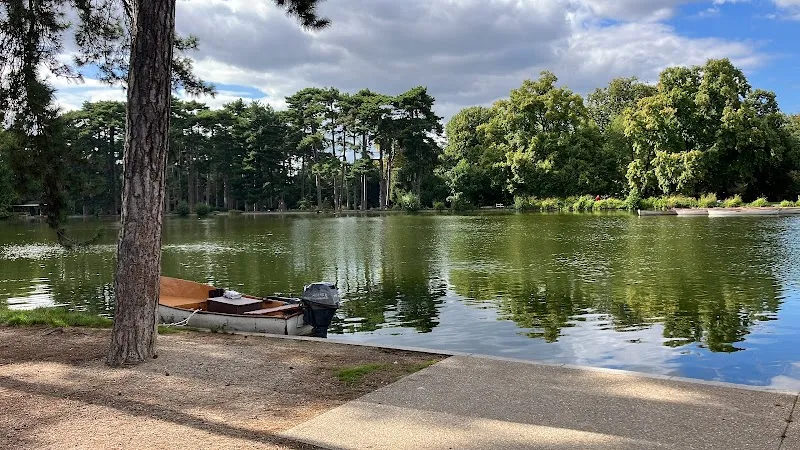 Bois de Boulogne park in Paris, IDF