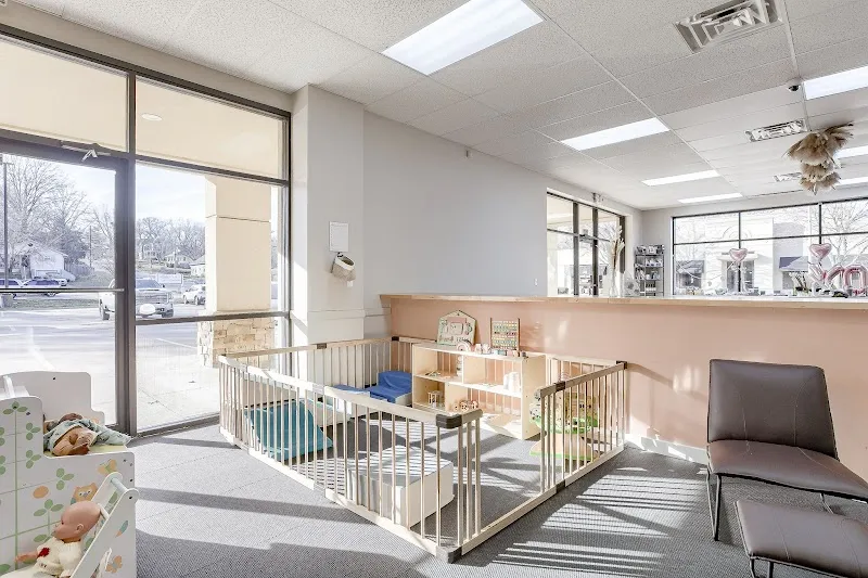 Busy Bean Play Cafe indoor playground in Liberty, MO