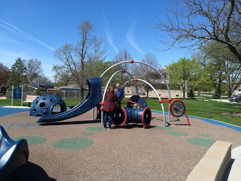 Butterfield Park city park in Elmhurst, IL