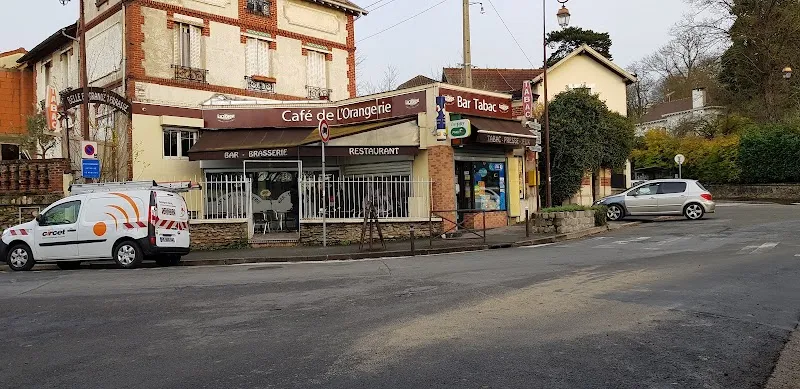 Café De La Place Brasseries in Montmorency, IDF