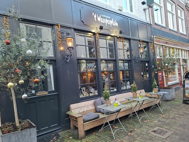 Café-Diner 't Weesperplein restaurant in Weesp, NH