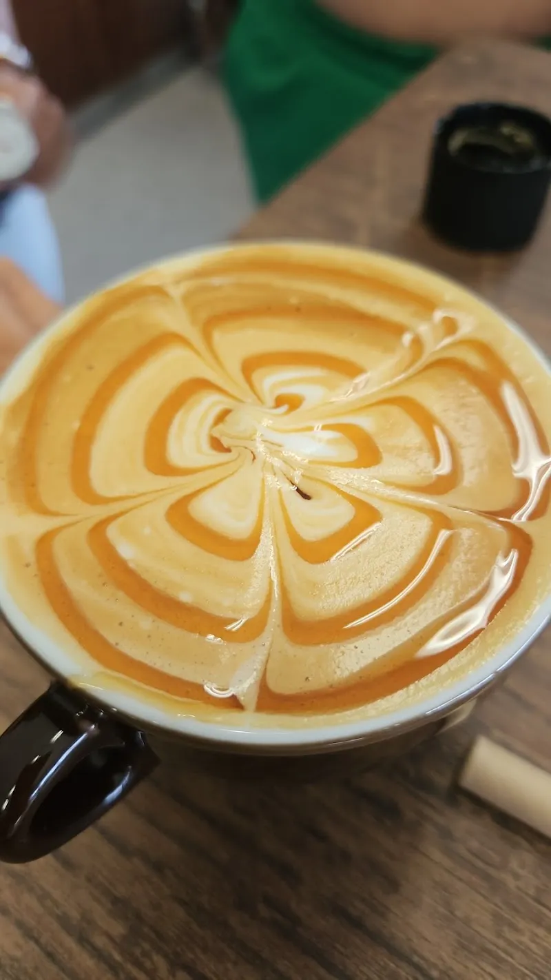 Café do Mosteiro cafe in Grijó, Porto