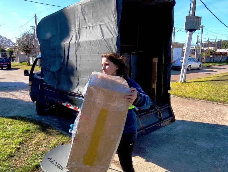 Café Dulce Hogar cafe in Canelones, CA