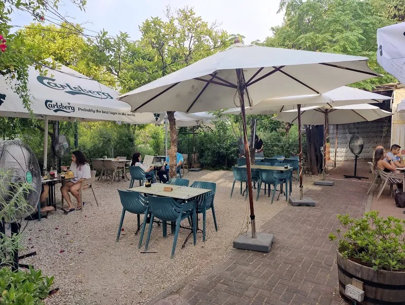 Café Moment cafe in Ramat Hasharon, TA