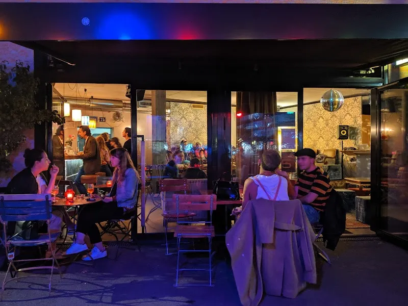 Café Wunderbar cafe in Wiedikon, ZH