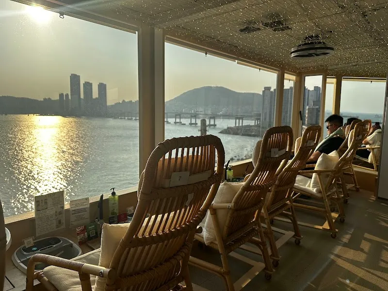 Cafe Nuova cafe in Yeongdo-gu, Busan