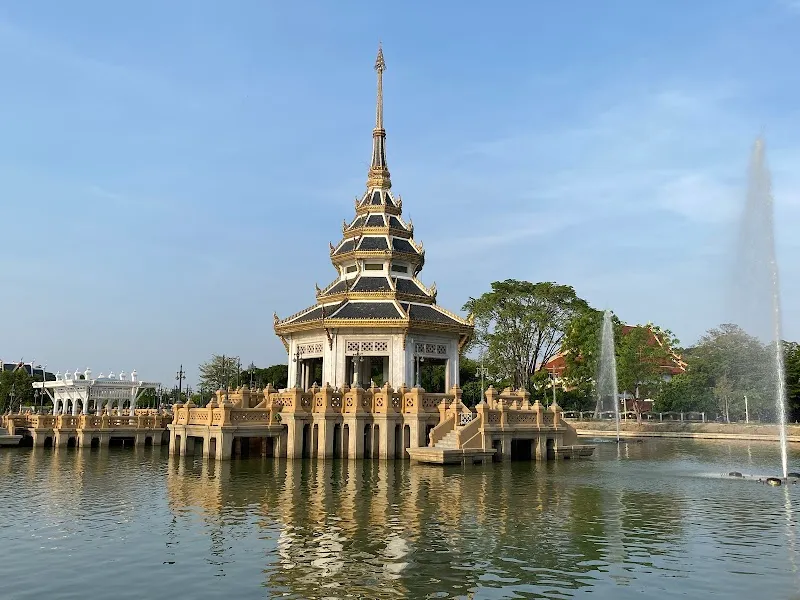 Chaloem Kanchanaphisek Park park in Nonthaburi, BKK