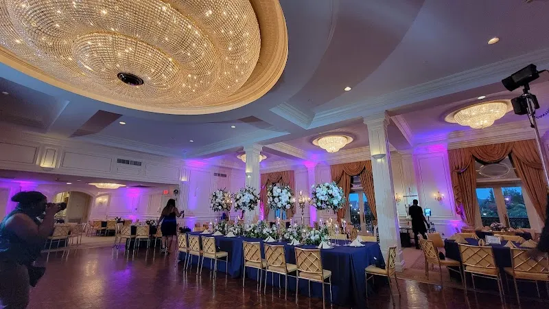 Chateau Golf & Country Club golf course in Kenner, LA