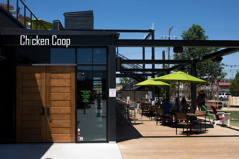 Chicken N Pickle- Kansas City Sports Bars in Kansas City, MO