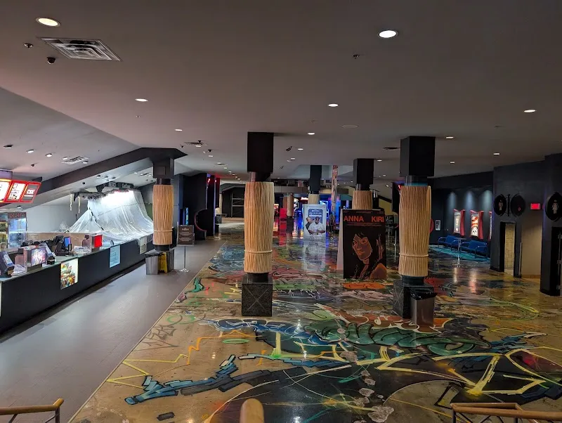 CinéStarz Deluxe Longueuil movie theater in Longueuil, QC