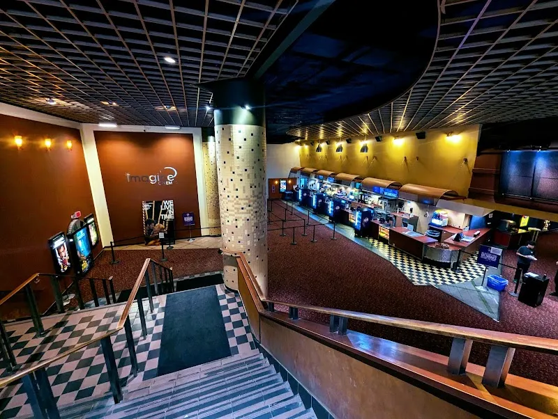 Cineplex Entertainment - Yonge & Elgin Mills theater in Richmond Hill, ON