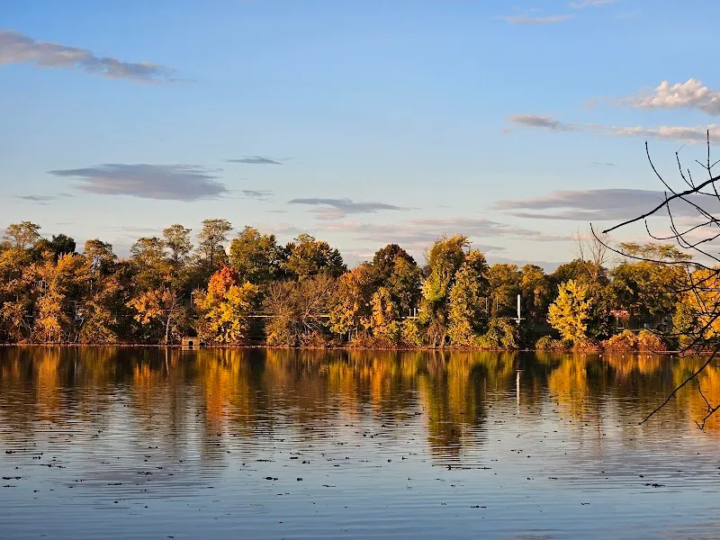 Clay Pit Pond lake in Belmont, MA