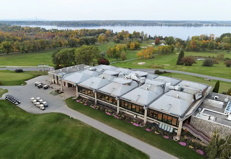 Club de golf Summerlea golf course in Pointe-Claire, QC