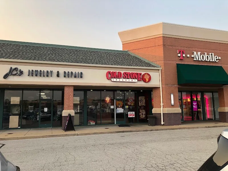 Cold Stone Creamery ice cream shop in Florissant, MO