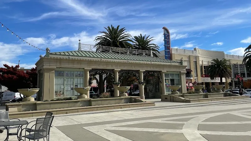 Courthouse Square plaza in Redwood City, CA