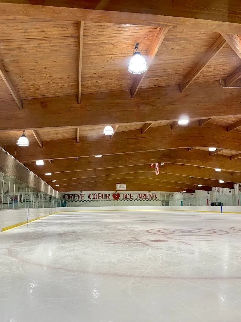 Creve Coeur Ice Arena ice skating rink in Creve Coeur, MO
