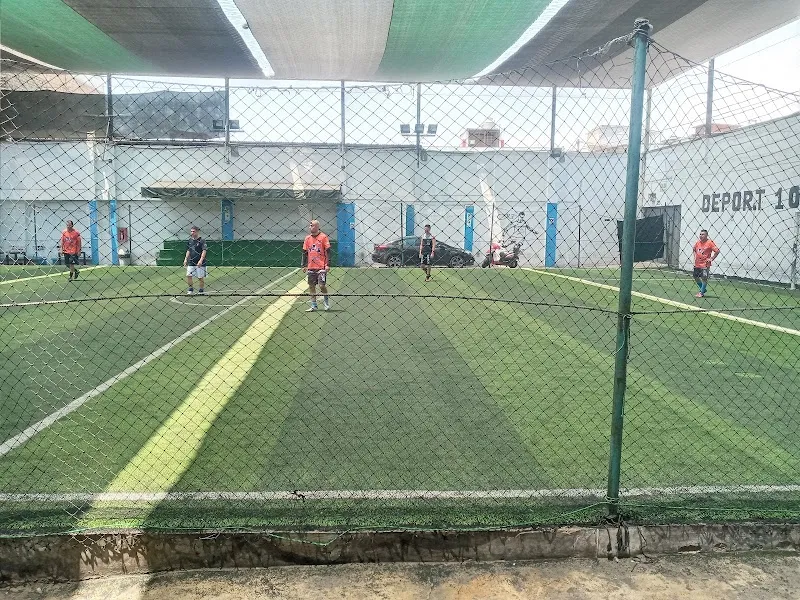 Deport 10 athletic field in Breña, Lima