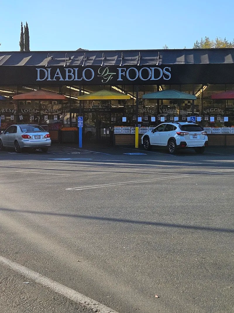 Diablo Foods Grocery in Lafayette, CA