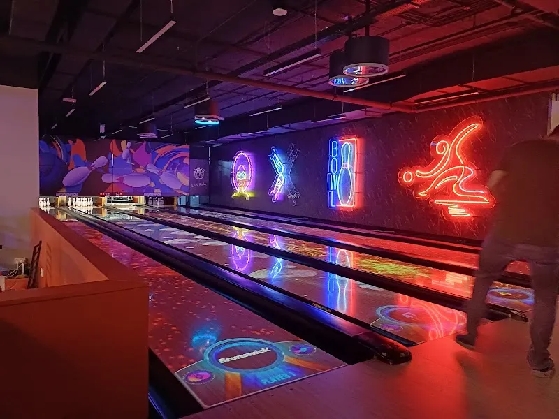 Diamond Bowling bowling alley in Amman, AM