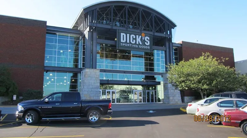 DICK'S Sporting Goods sporting goods store in Castleton, IN