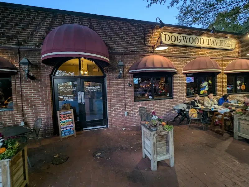 Dogwood Tavern restaurant in Falls Church, VA