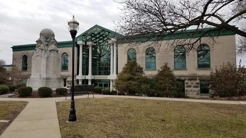 Edwardsville Public Library library in Edwardsville, IL