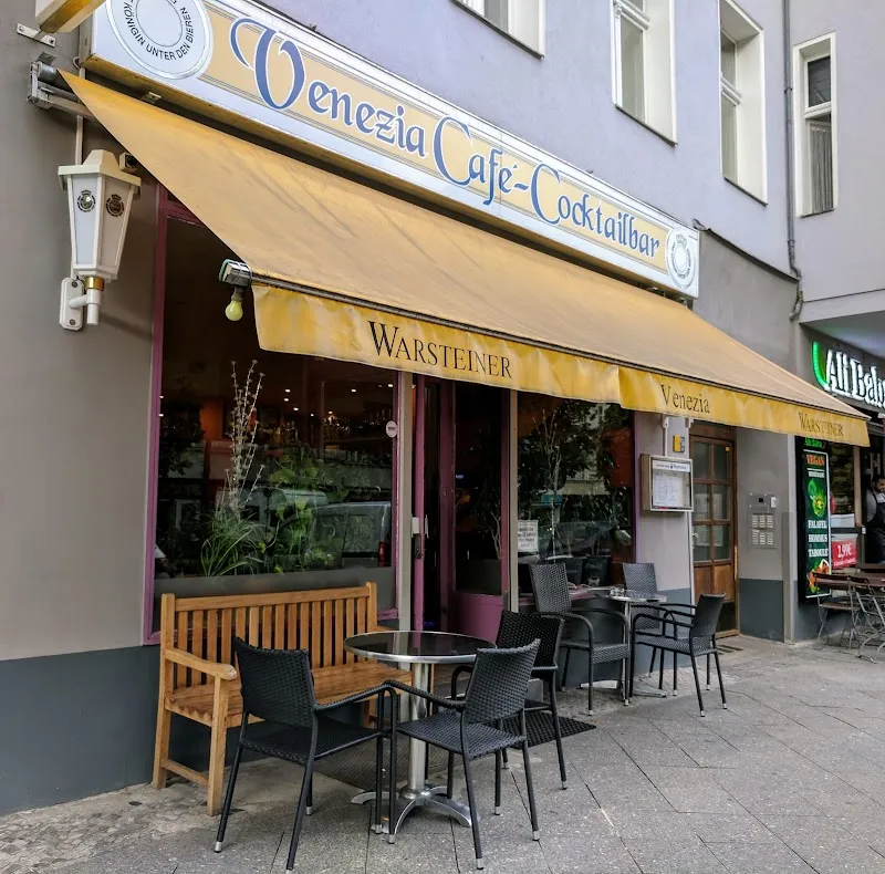 Eiscafé Venezia Cafes in Charlottenburg, BE