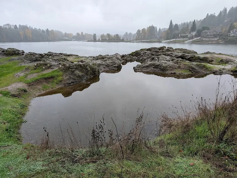 Elk Rock Island island in Milwaukie, OR